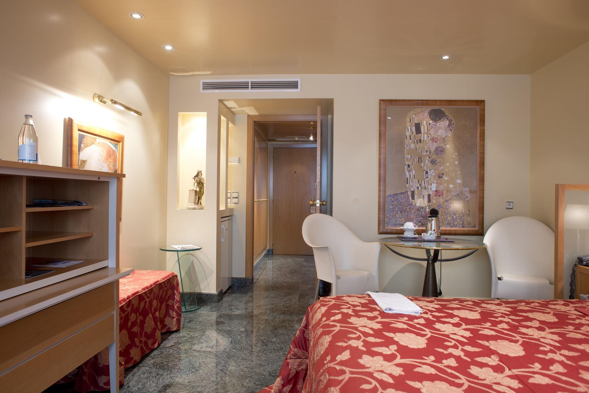 A Casa Canut Hotel Gastronomic Les Escaldes Exterior foto A room at the hotel