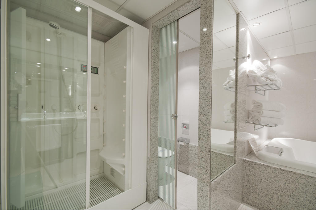 A Casa Canut Hotel Gastronomic Les Escaldes Exterior foto A shower cubicle